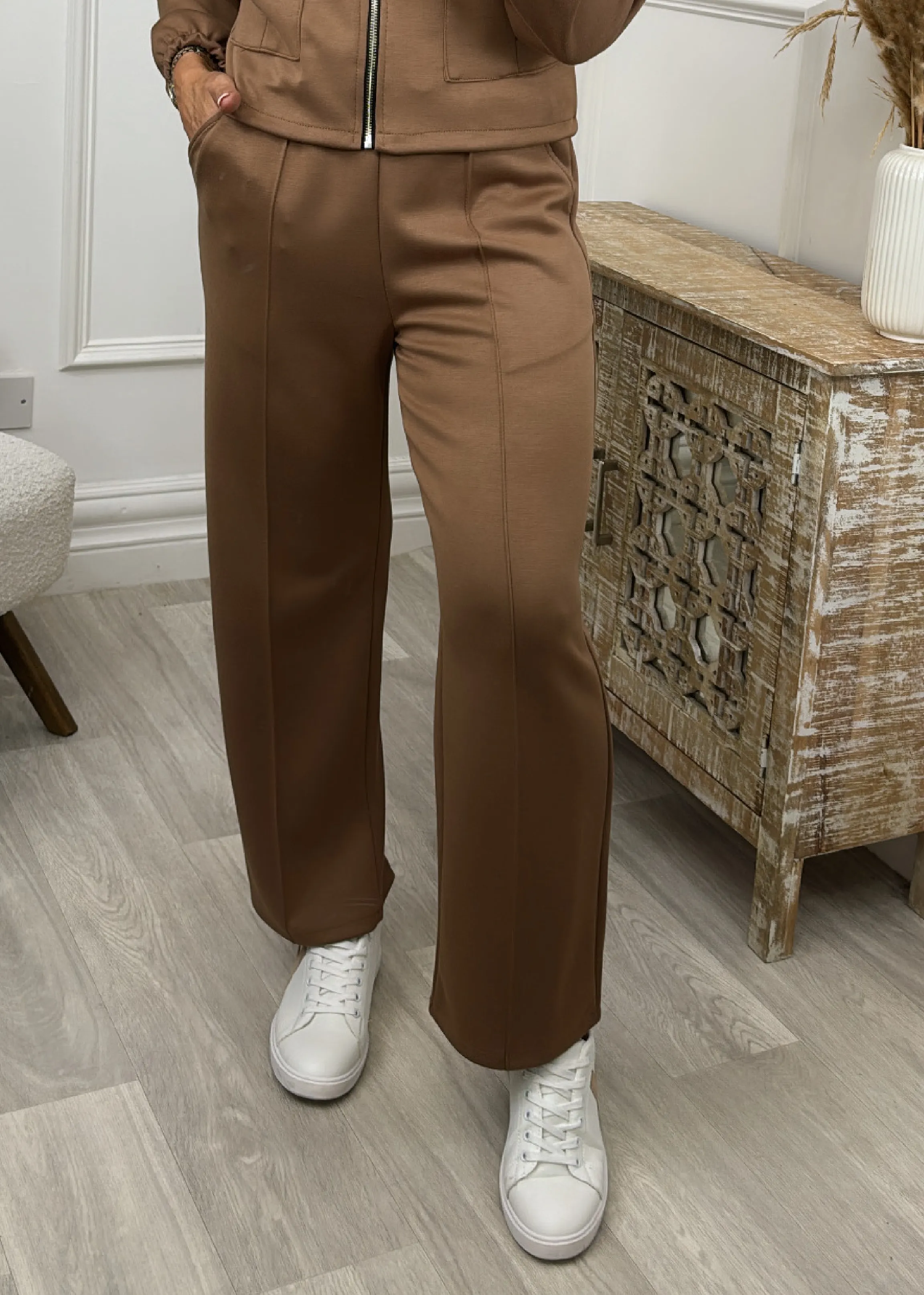 Cassidy Brown Front Seam Trousers 30 leg length