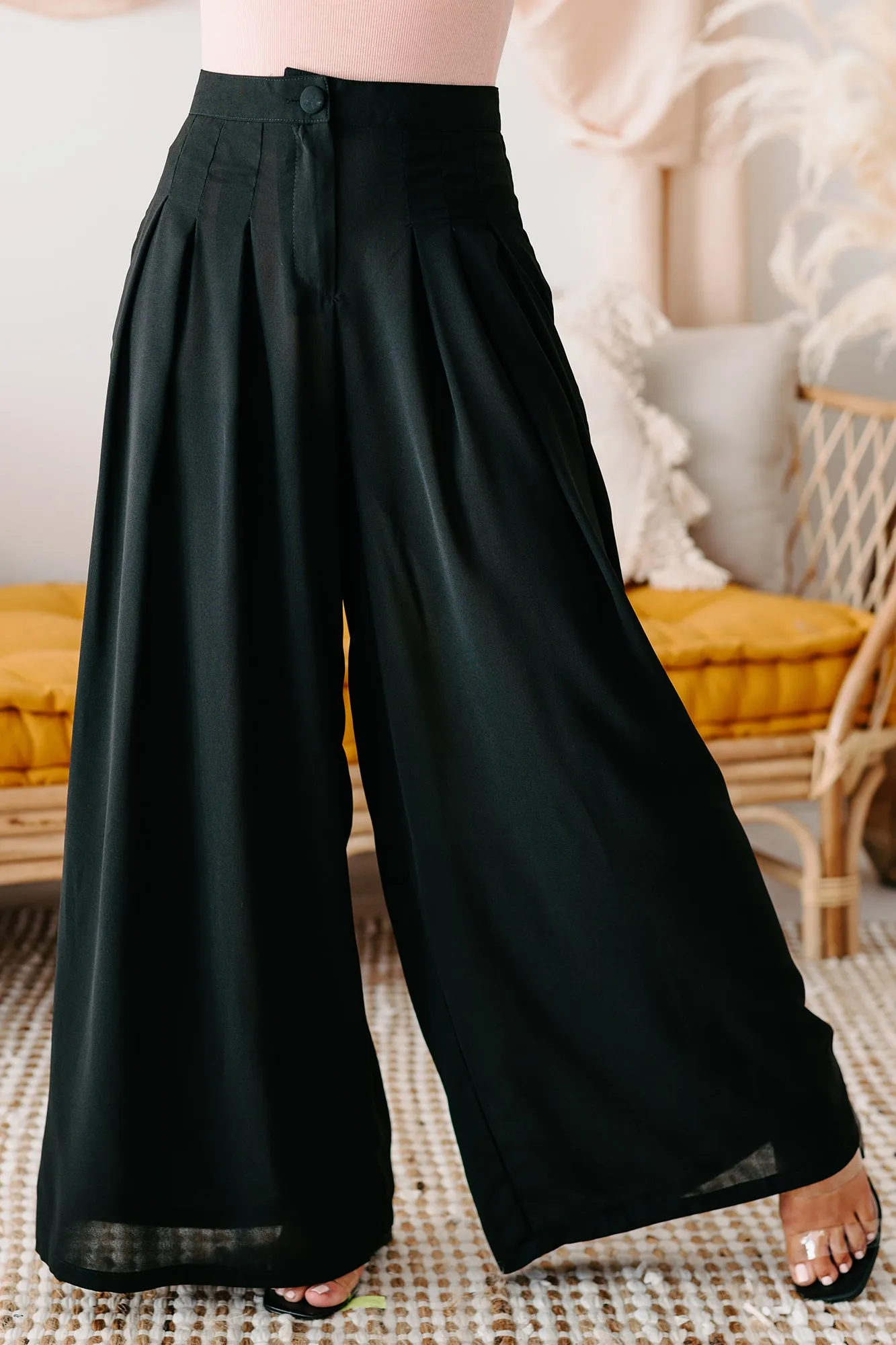 Conference Call High Rise Pleated Wide Leg Pants (Black)