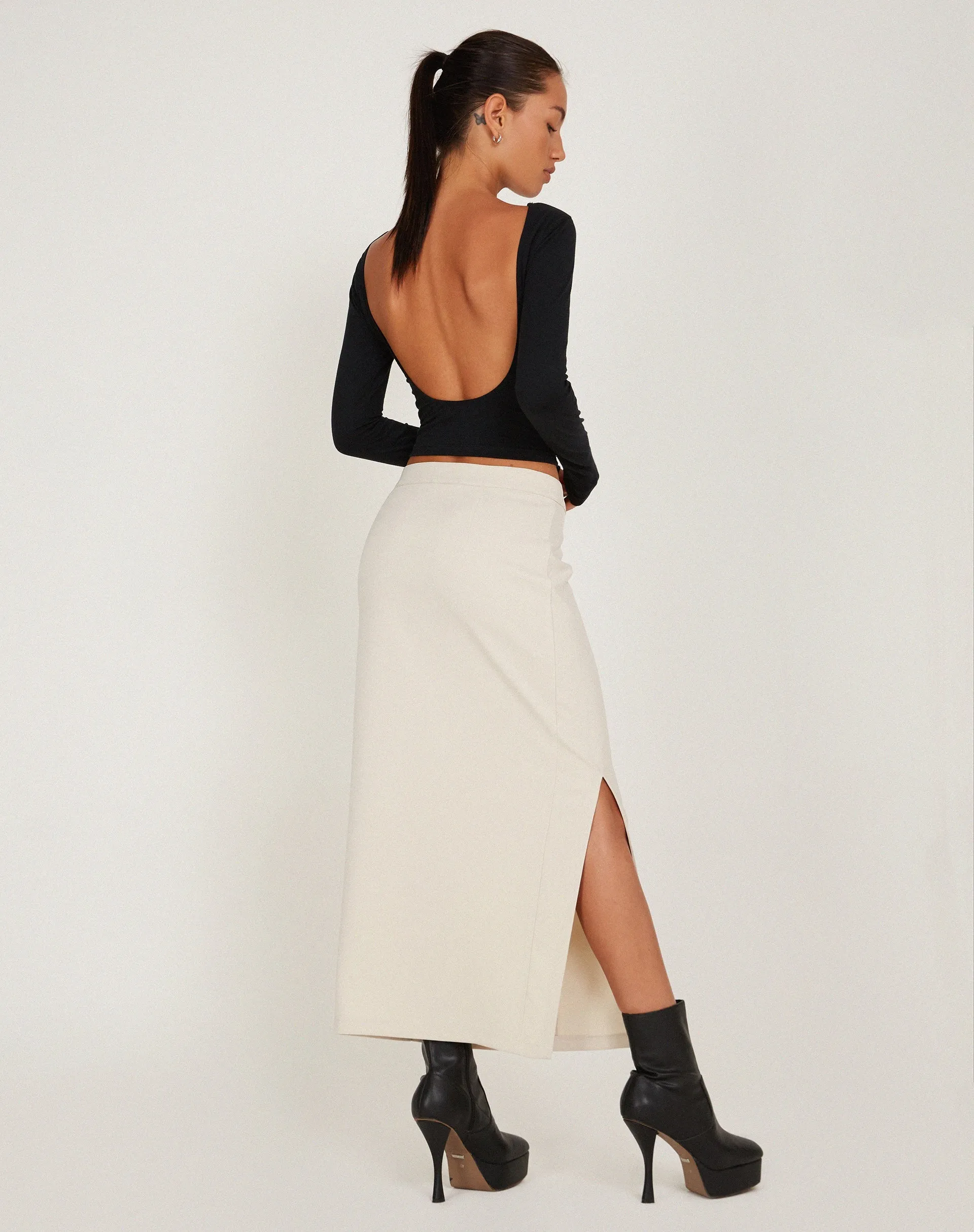 Evinta Low Rise Maxi Skirt in Light Cream