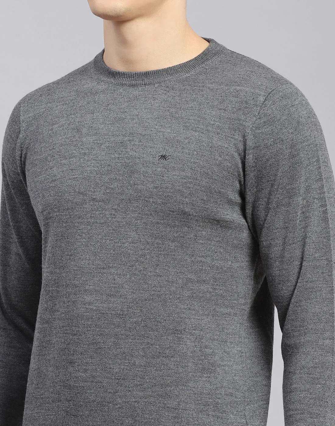 Men Grey Solid Round Neck Full Sleeve Sweater