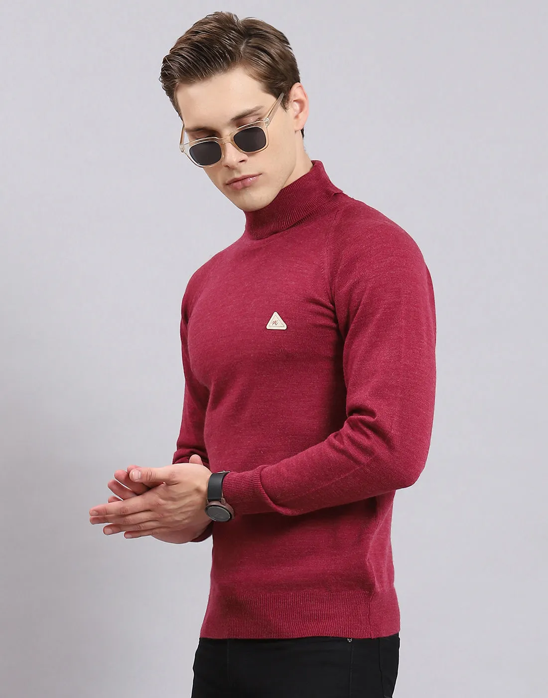 Men Purple Solid H Neck Full Sleeve Sweater