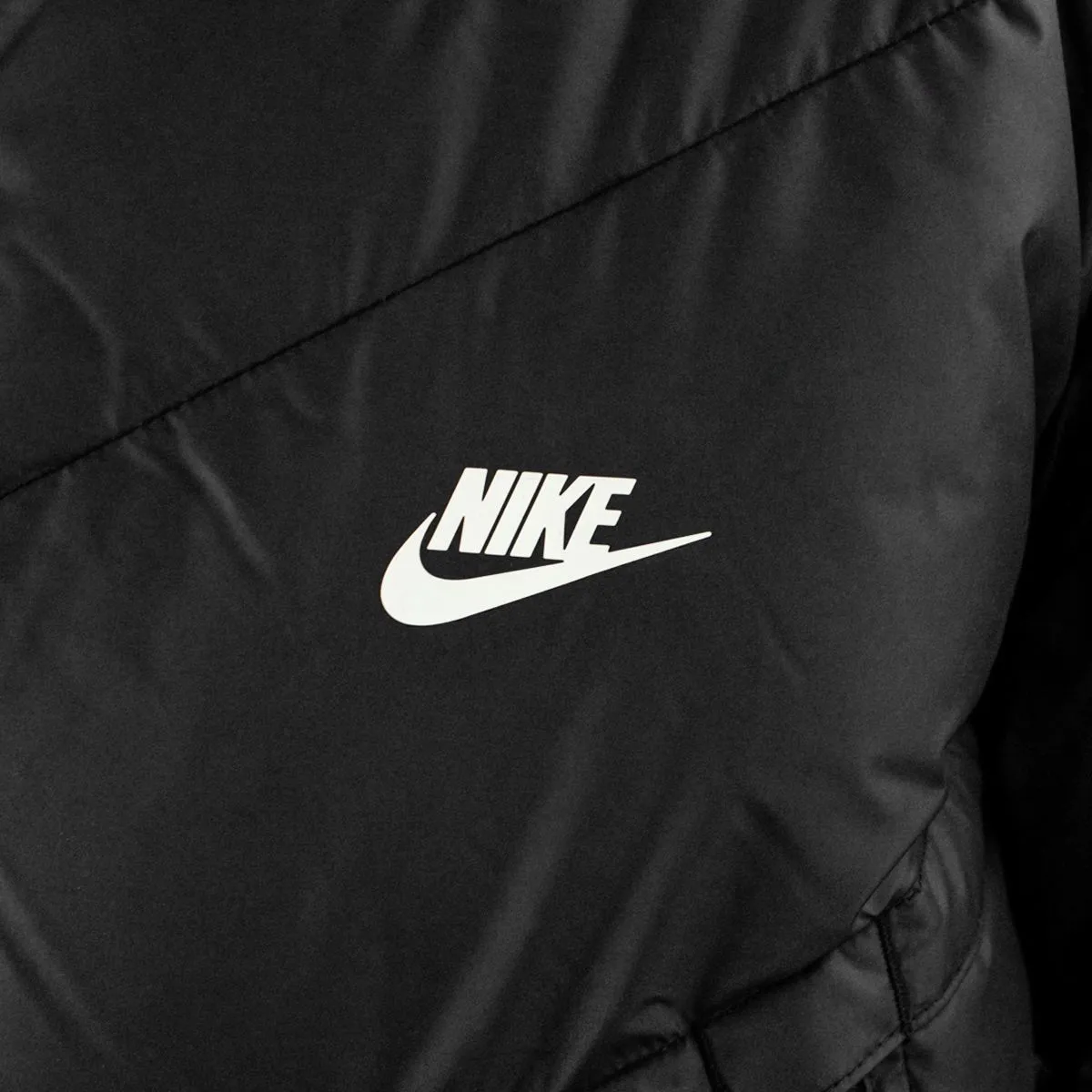 Nike Storm-Fit Windrunner PRIMALOFT® Filled Hooded Parka Winter Jacke DR9609-010 - schwarz