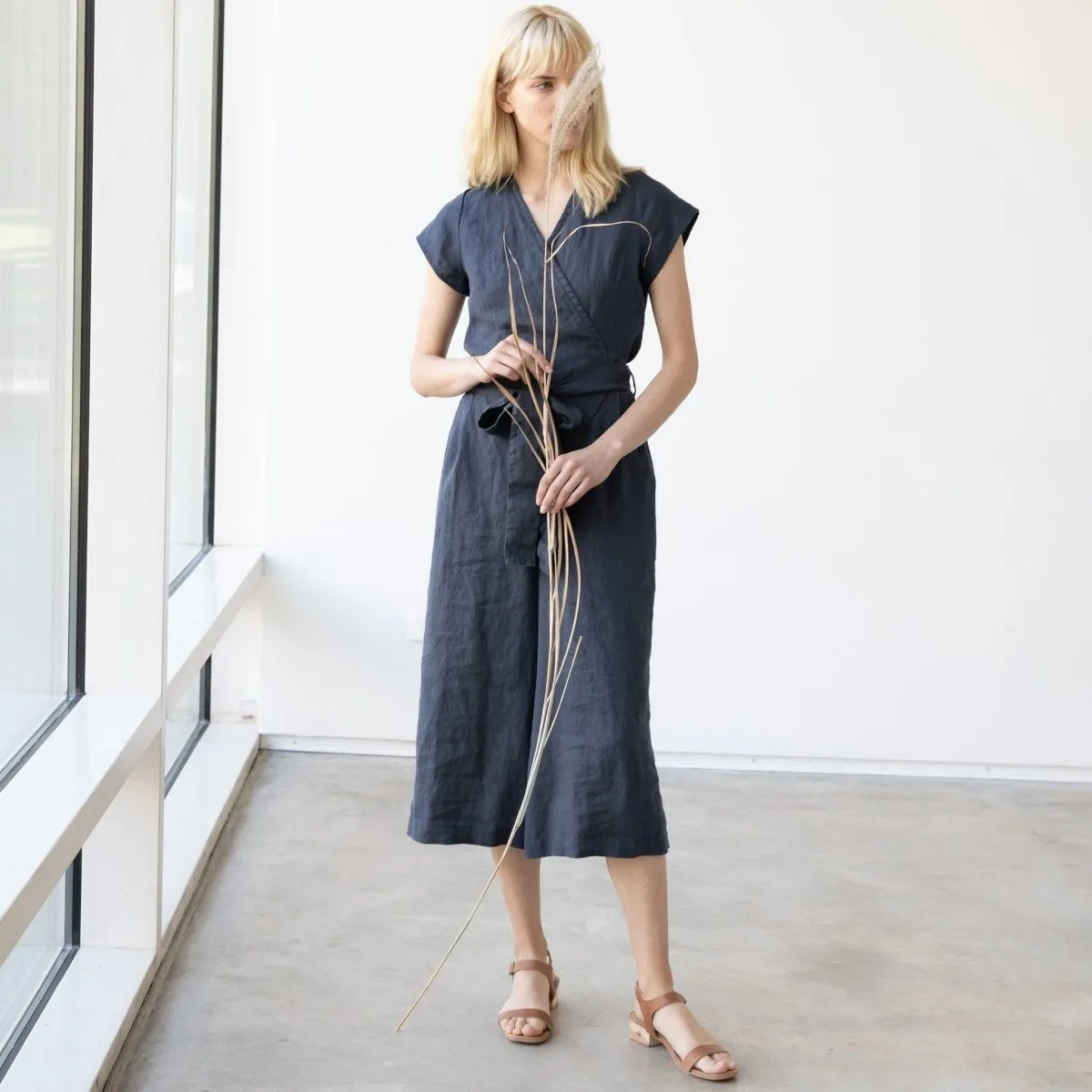 R: Midi TORINO wrap linen jumpsuit (Size: S; Color: Admiral blue)