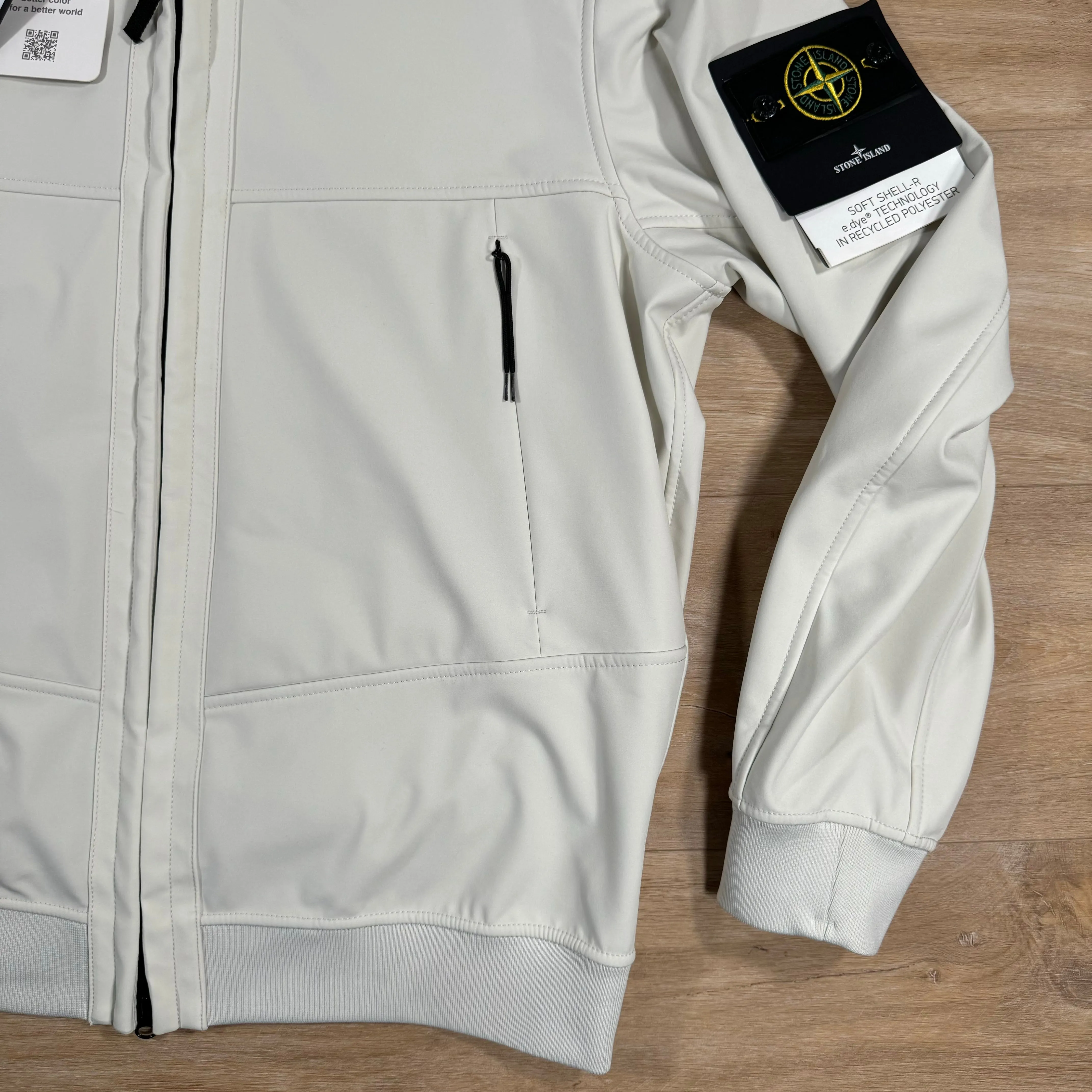 Stone Island Soft Shell-R Jacket in Plaster