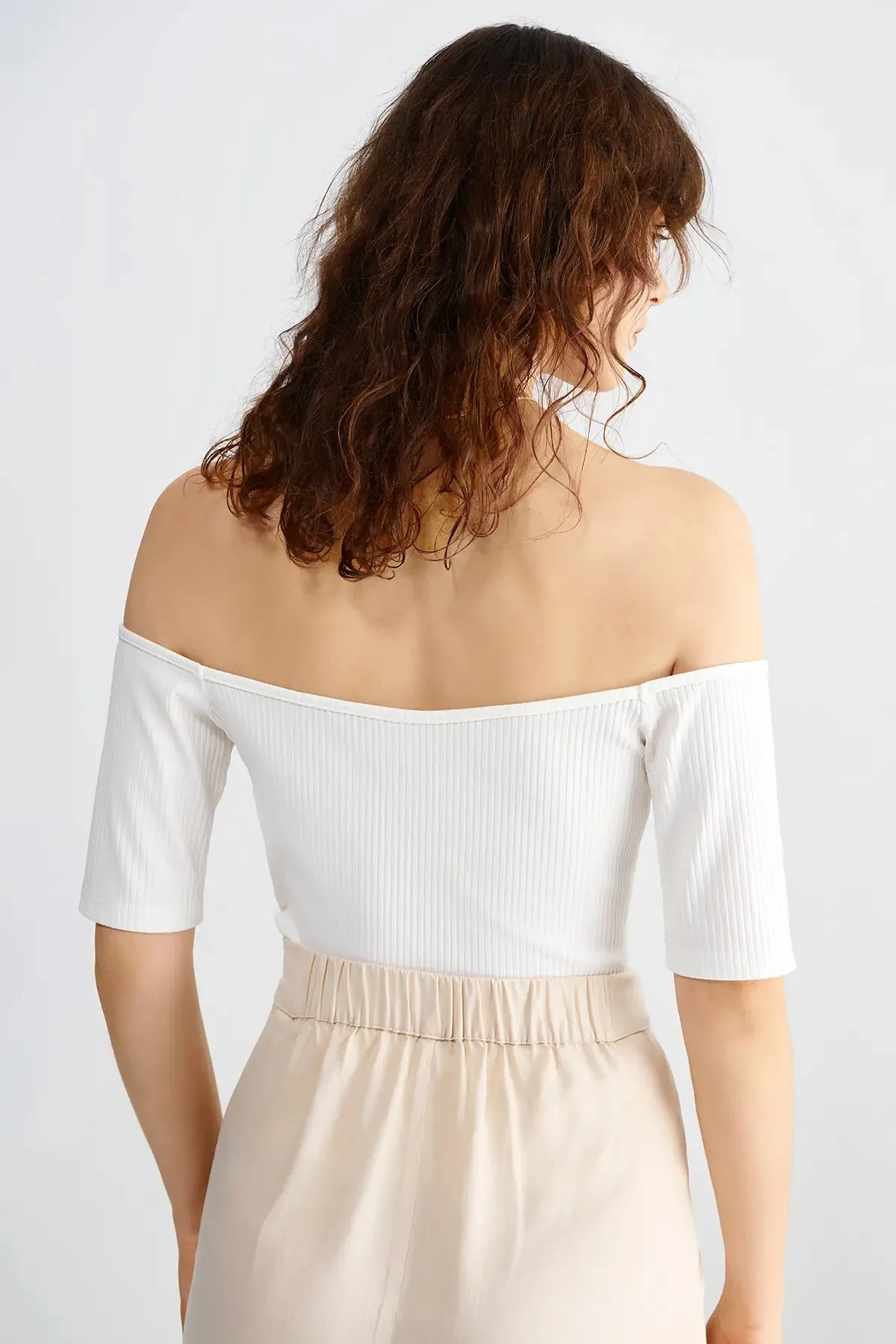 Twist Off the Shoulder Rib Top